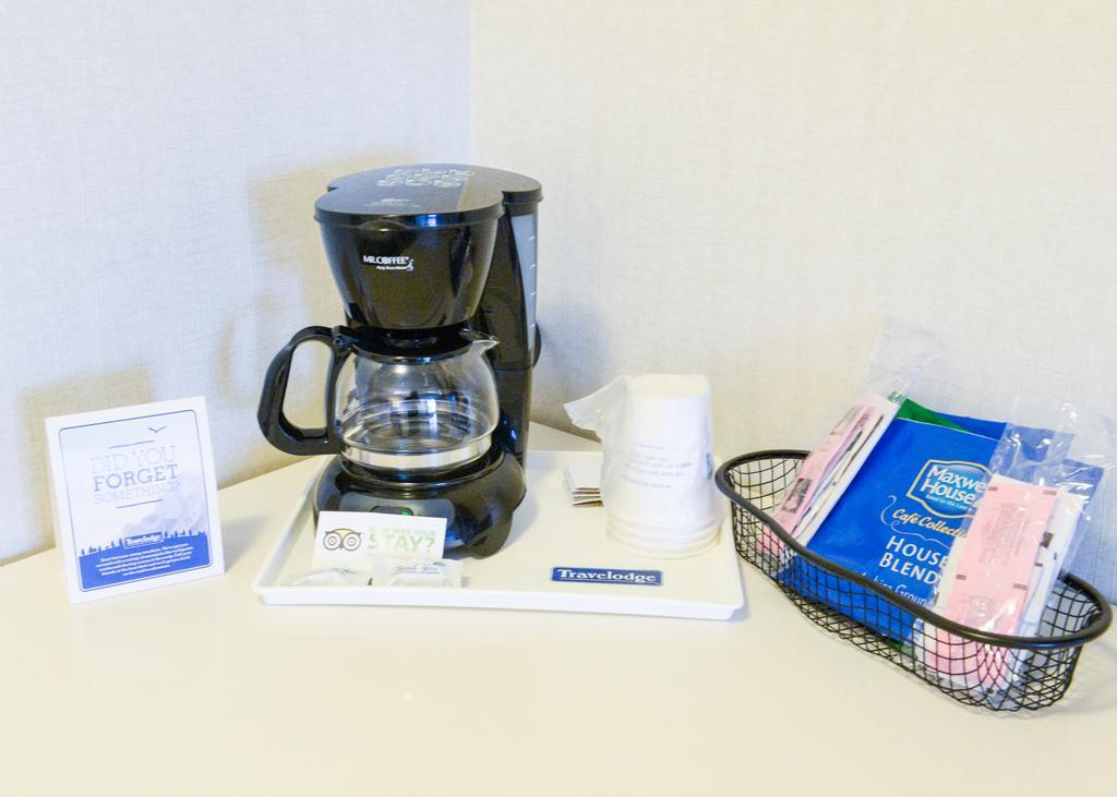 Travelodge By Wyndham Culver City Los Angeles Extérieur photo