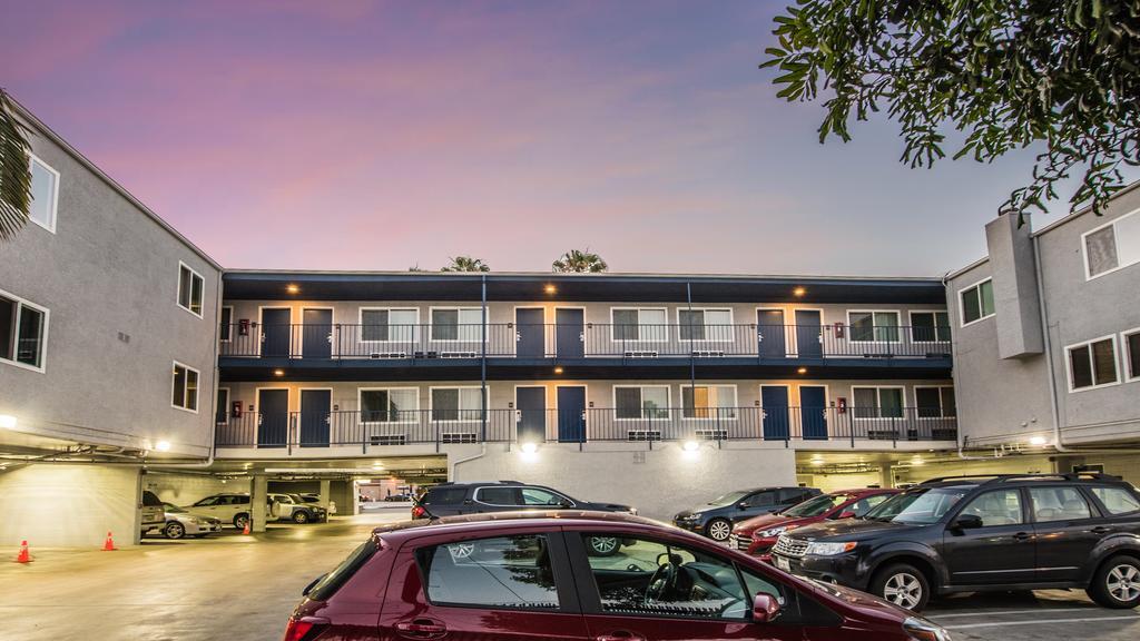 Travelodge By Wyndham Culver City Los Angeles Extérieur photo